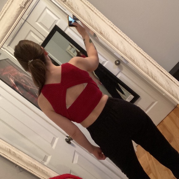 Red knitted, tight-fitted, Dynamite crop top. - Picture 3 of 5